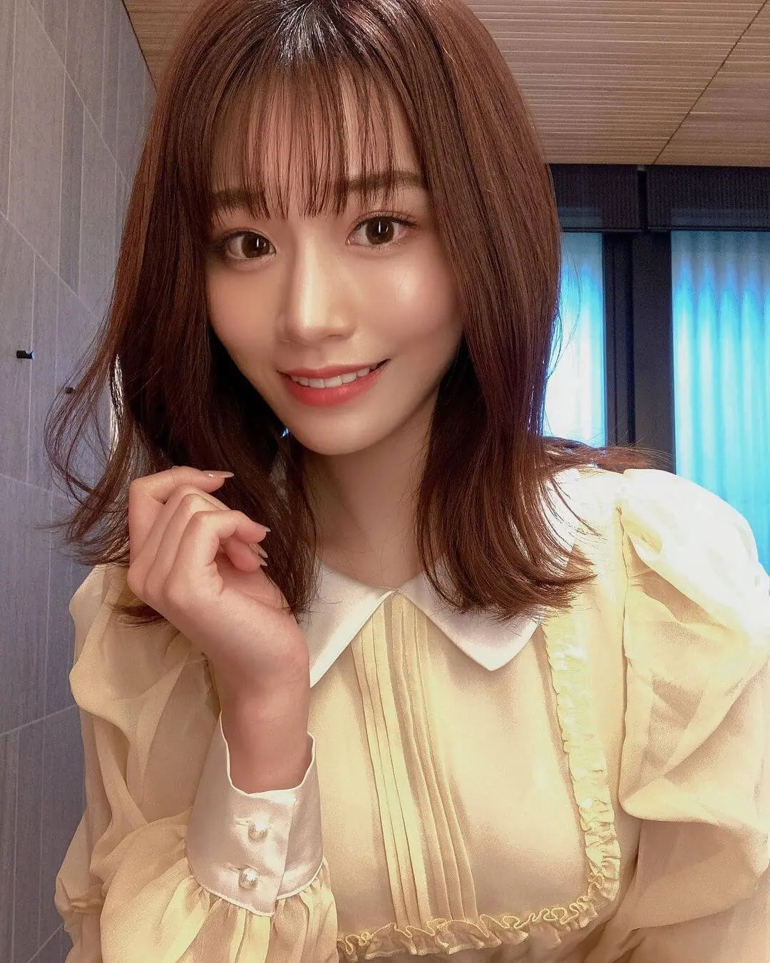 颜值女神河北彩花6部作品封神,个人资料照片