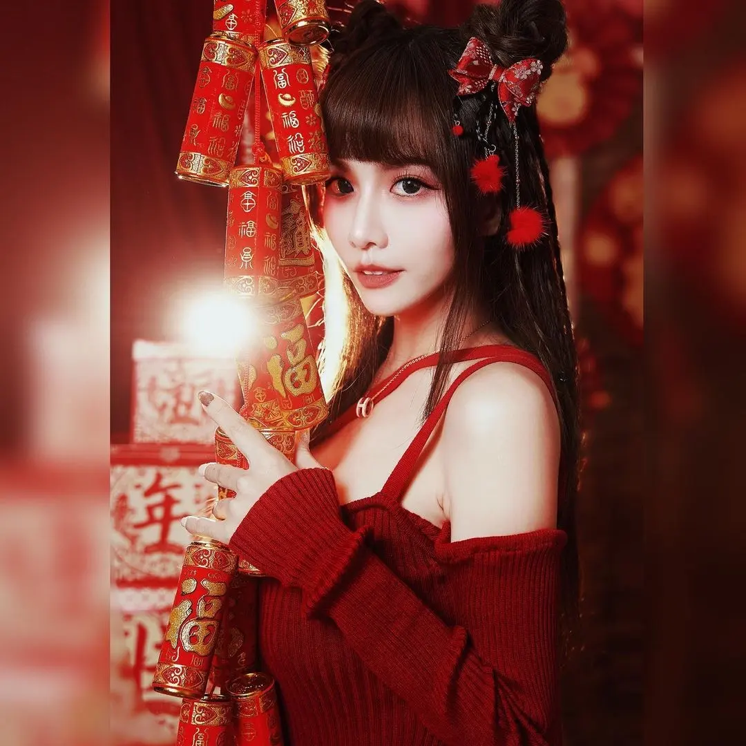台湾啦啦队长牛奶日常生活照,兔年呈祥组图