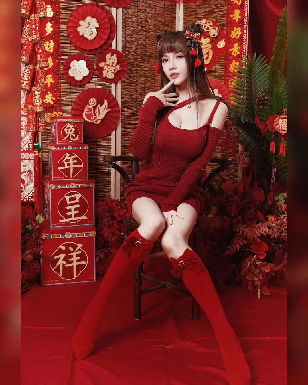 台湾啦啦队长牛奶日常生活照,兔年呈祥组图