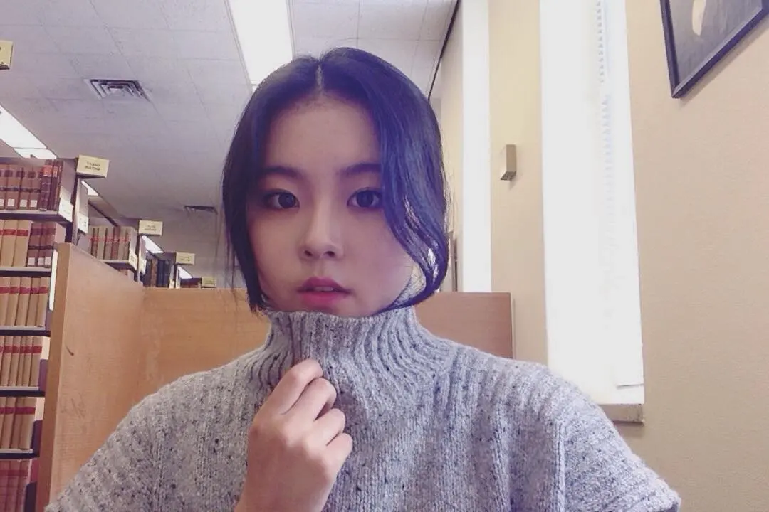 BLACKPINK的Rose朴彩英姐姐长得就像金智秀,粉丝们简直受不了