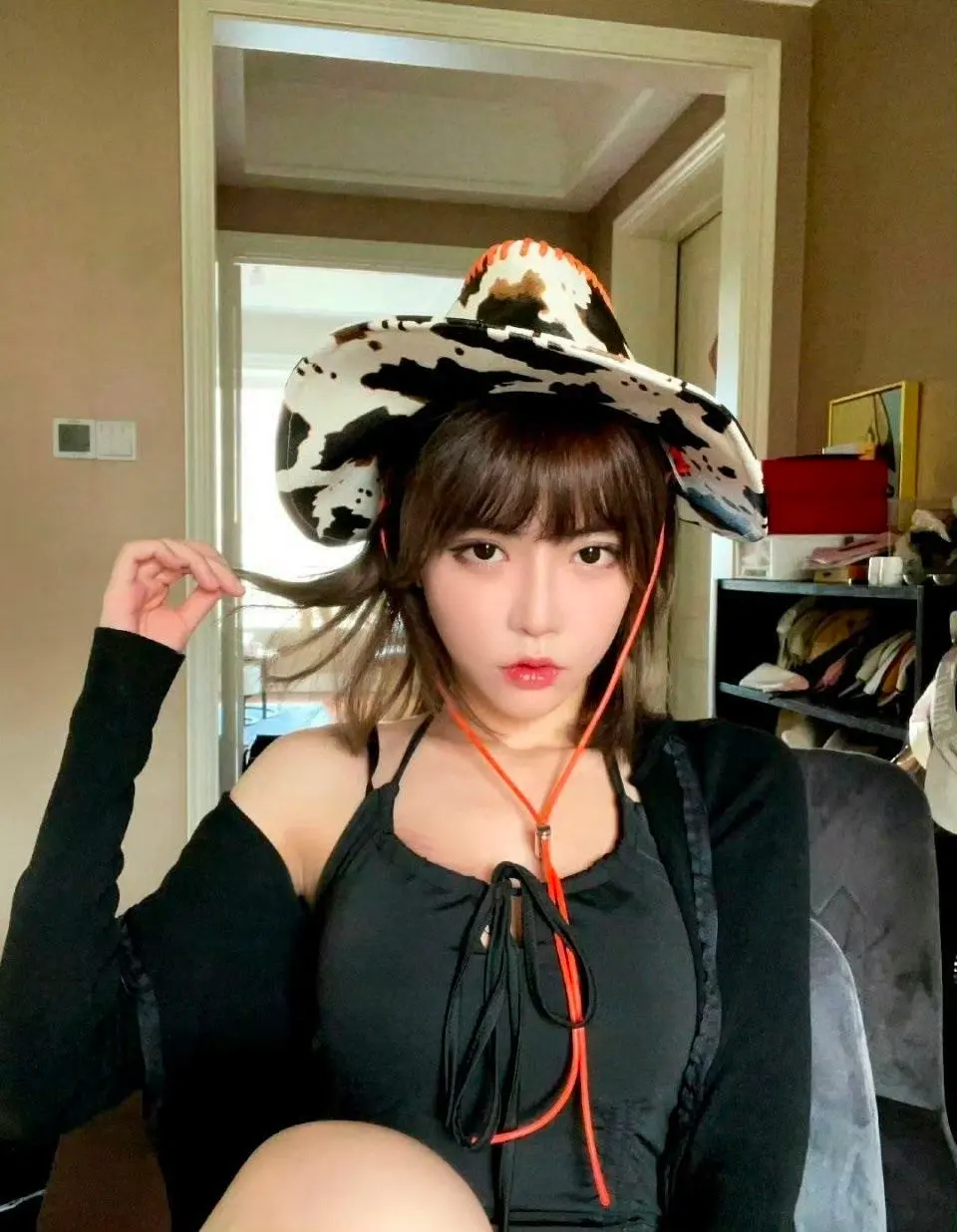 周淑怡PGONE酒店视频是真的吗,周淑怡pgone酒店怎么了