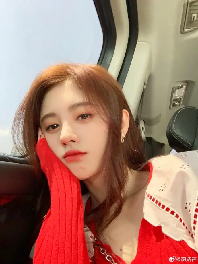 鞠婧祎哭着说不能深入了解是什么梗,是鞠婧祎哭的同人文小说吗