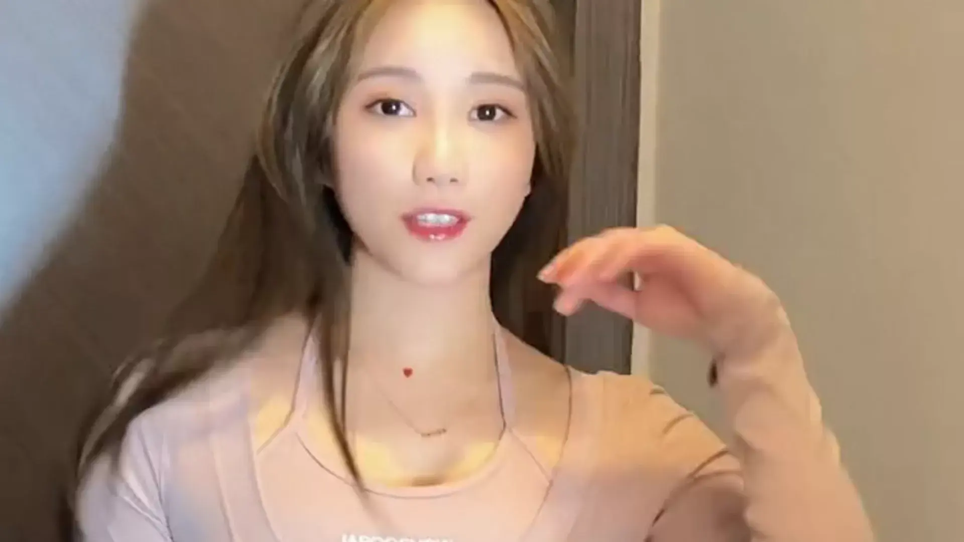 抖音网红 东北粗粮董赤赤VS广东细糠鱼蛋,你更喜欢谁