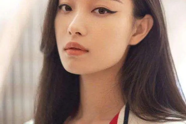 张艺谋潜倪妮三天三夜是真的吗,倪妮连续三天叫声惊动剧组真假