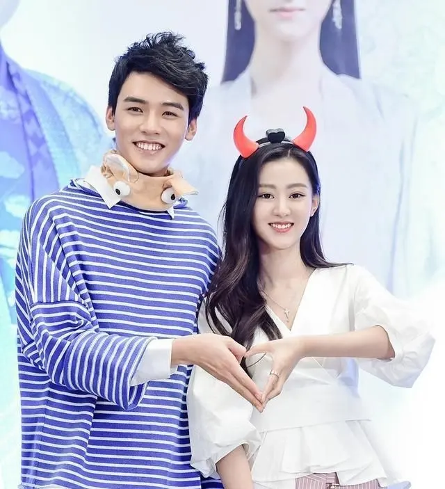 龚俊的女朋友是谁?盘点龚俊三任绯闻女友徐沐婵、郑湫泓、刘人语