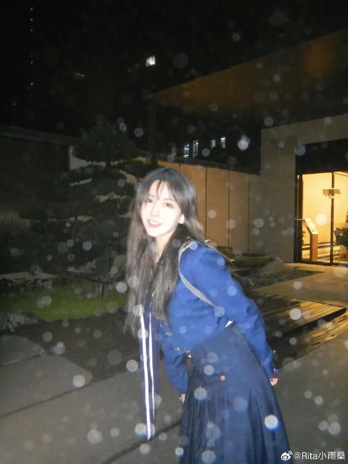 LOL女解说颜值排行榜:美貌与实力并存的电竞女神