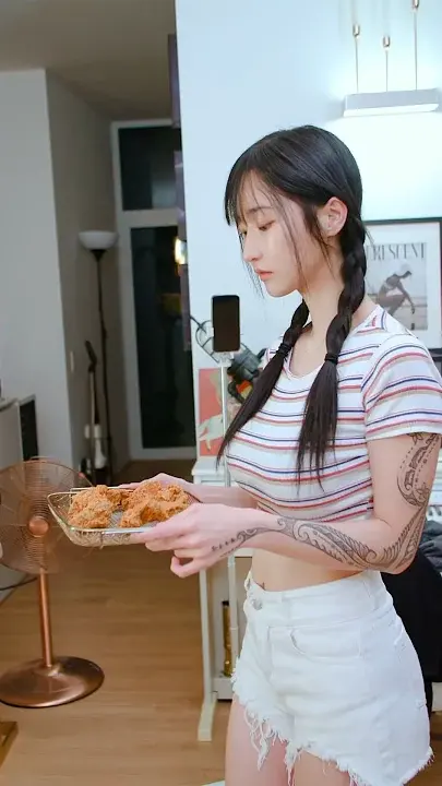 ins颜值健身博主idolnation_图片,小身材大能量的女生