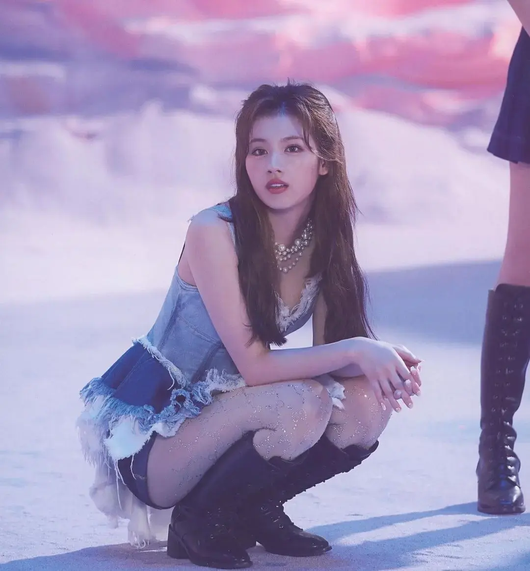 twice人气最高的sana人美身材好,个人资料照片