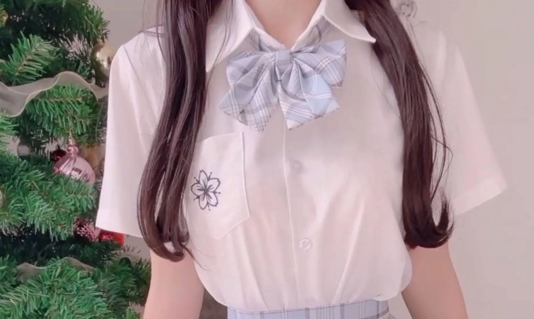 芋圆呀呀jk制服视频资源:青春富有活力
