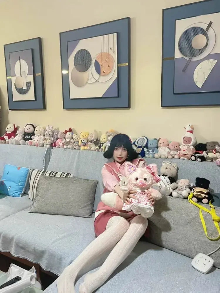 白丝jk二次元少女 莉娜熊粉丝cos