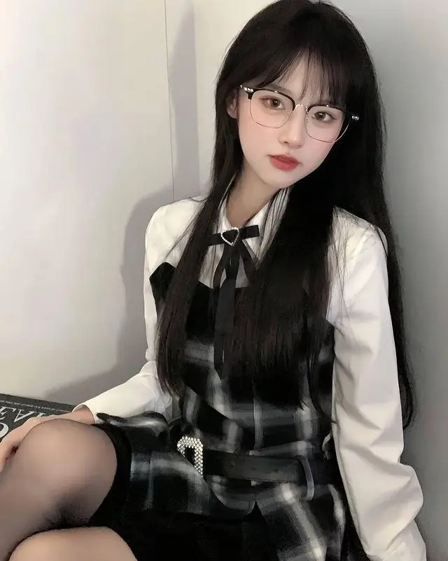 抖音网红鱼鱼酒个人日常写真照片