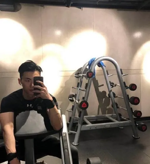 抖音李久珩12分钟机长视频怎么回事,李久珩是谁个人资料简介