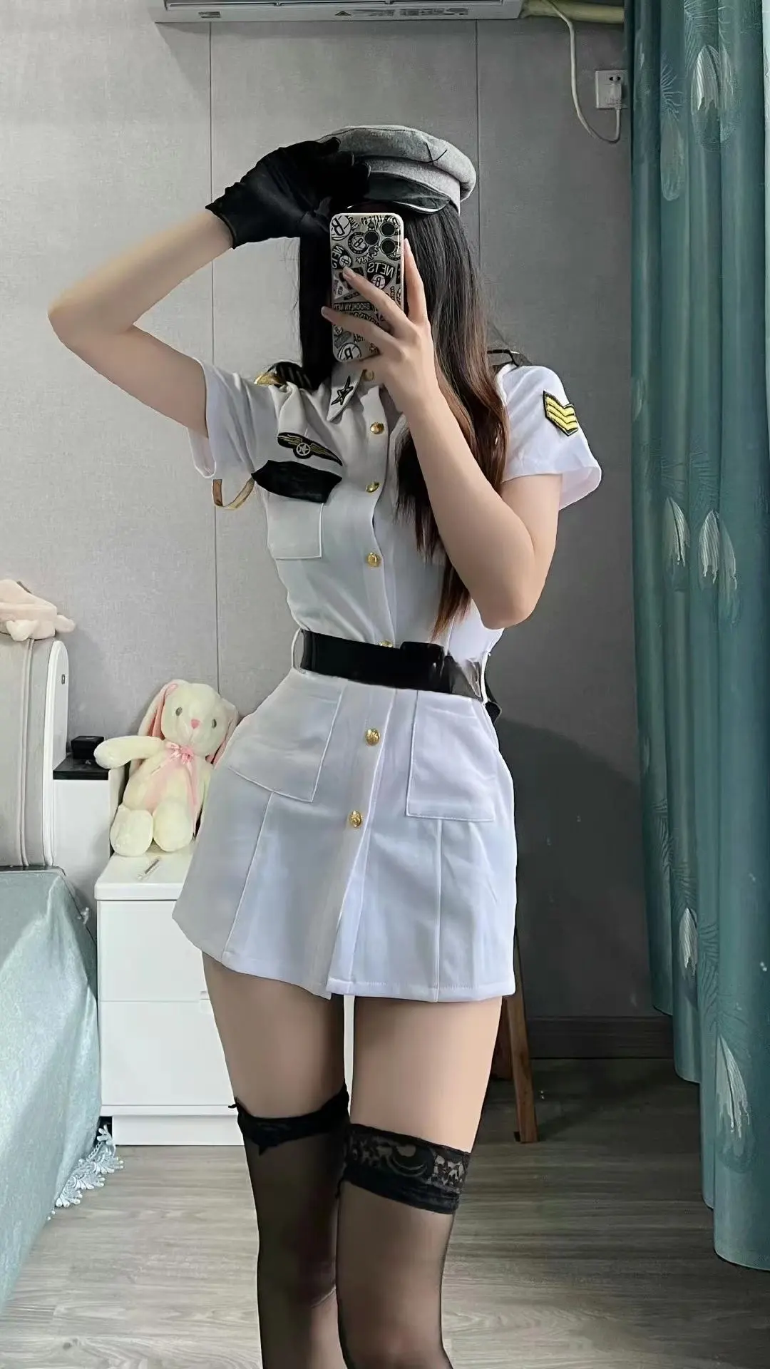 小粉圈刘雅萌,抖音327万粉丝博主长腿很难不爱!